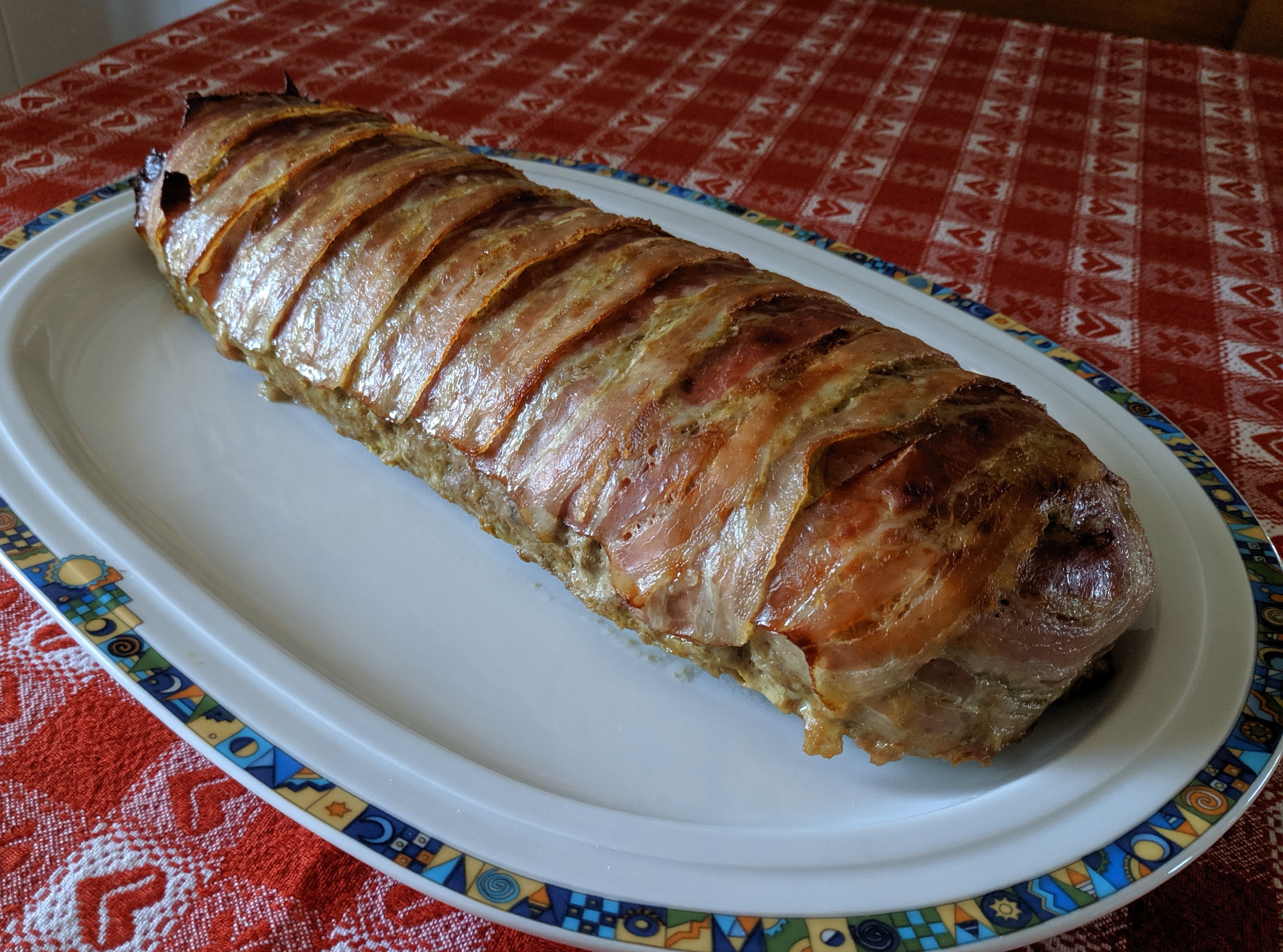 Un invitante foto di polpettone alla pizzaiola.